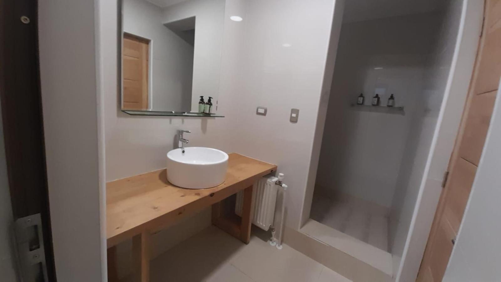 Calafate Apart Hotel Coyhaique Bagian luar foto